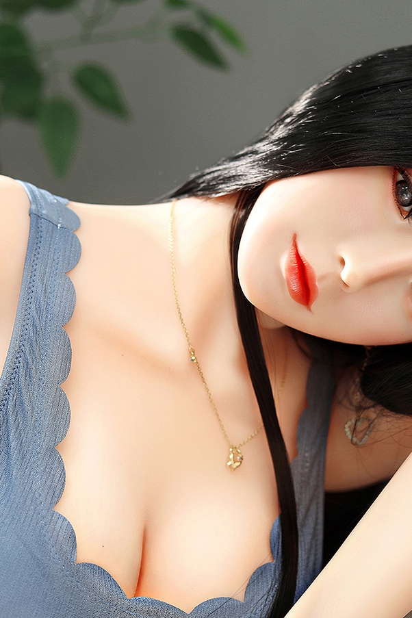 158cm D Cup Nero Petite Natural Lips Bambola del Sesso Realistica Vista Dettaglio 5