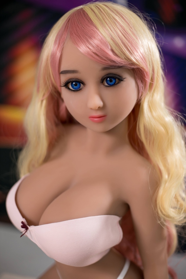 125cm E Cup Bionda Occhi Nocciola Thin Lips Bambola del Sesso Realistica Vista Dettaglio 3