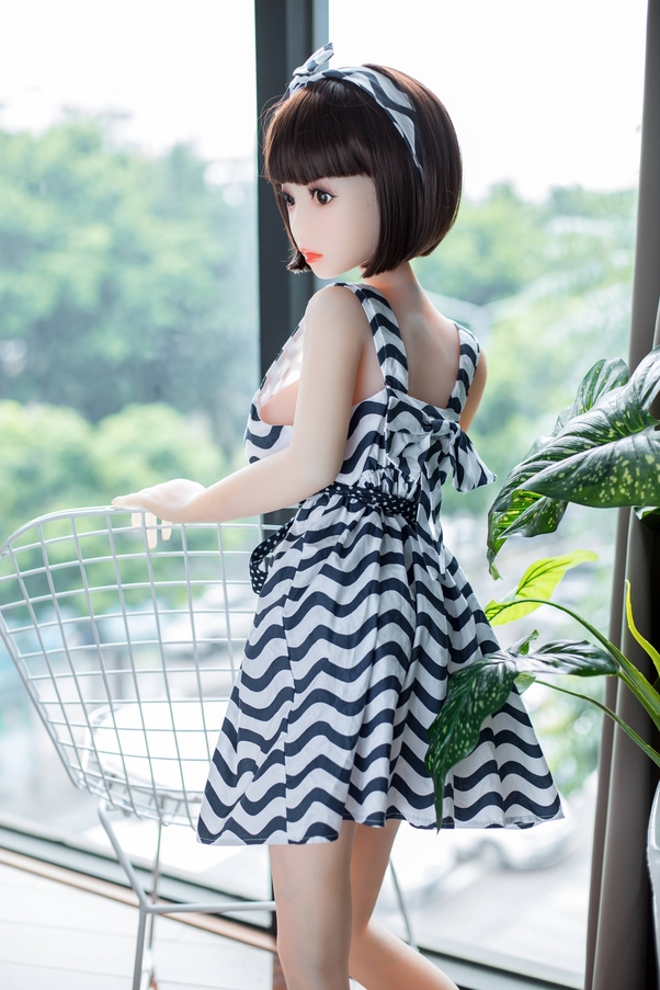 125cm C Cup Nero Thin Lips Atletica Bambola del Sesso Giovane Vista Dettaglio 9