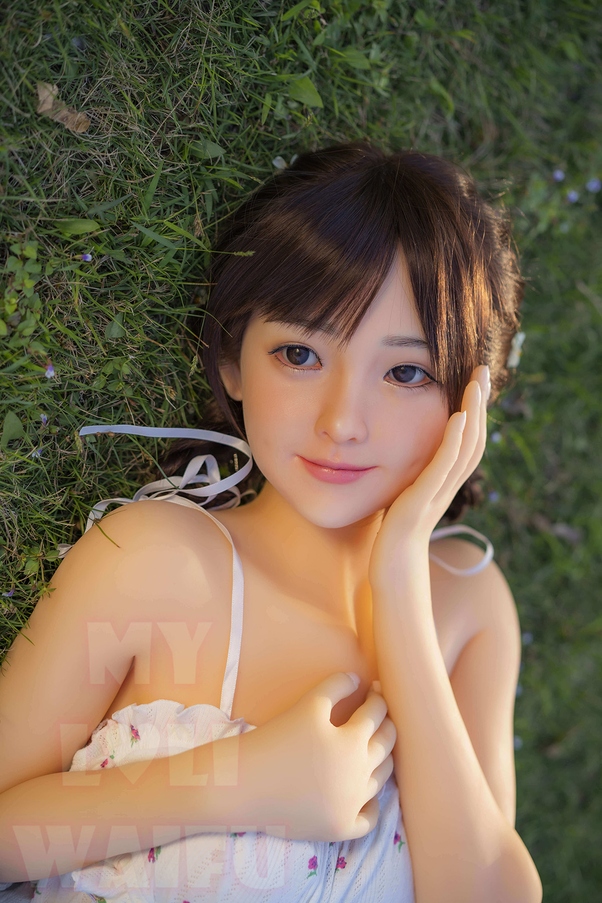 148cm E Cup Natural Lips Occhi Ambra Petite Bambola del Sesso Realistica Galleria 3