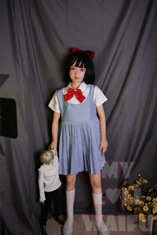 126cm A Cup Petite Occhi Grigi Seno Piccolo Bambola del Sesso Giovane Galleria 4