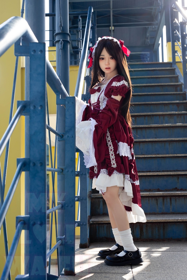 138cm A Cup Occhi Grigi Seno Piccolo Nero Bambola del Sesso Giovane Galleria 3