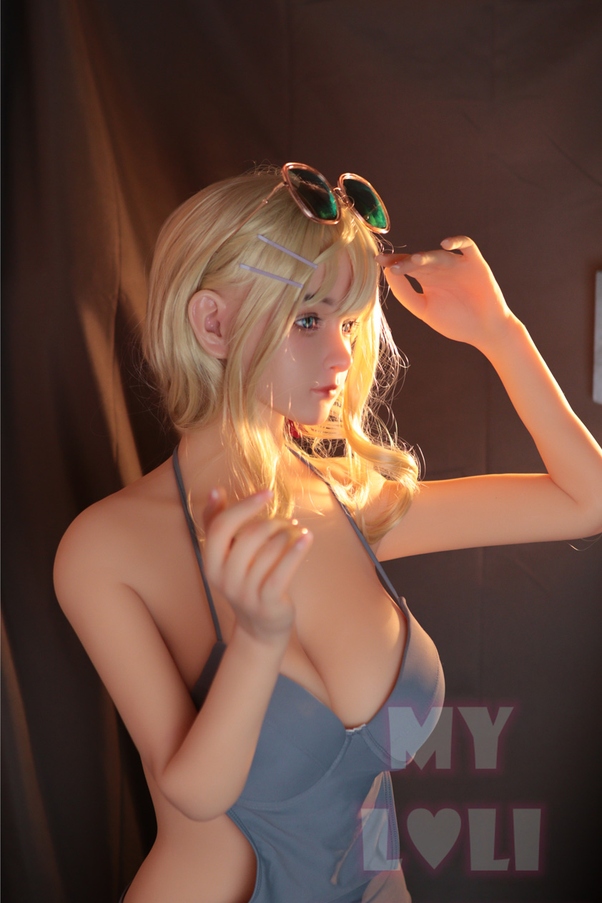 150cm D Cup Occhi Ambra Petite Bionda Bambola del Sesso Giovane Galleria 4