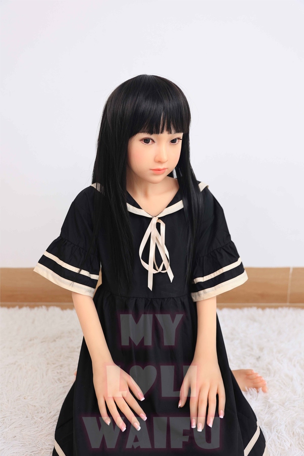 138cm A Cup Occhi Grigi Thin Lips Petite Bambola del Sesso Giovane Prodotto