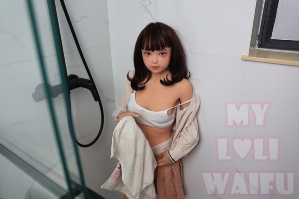 138cm B Cup Thin Lips Occhi Grigi Petite Bambola del Sesso Giovane Vista Dettaglio 11