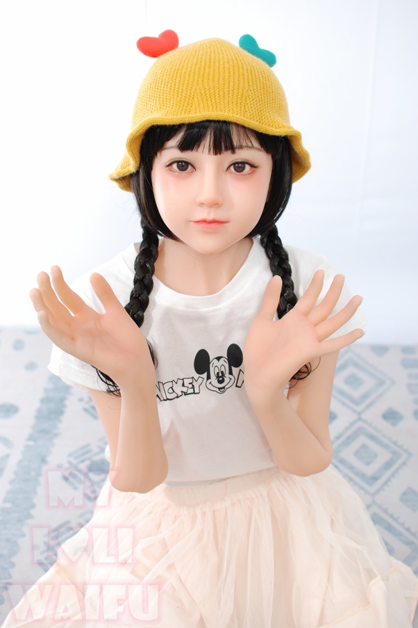 138cm A Cup Occhi Grigi Thin Lips Petite Bambola del Sesso Giovane Galleria 4