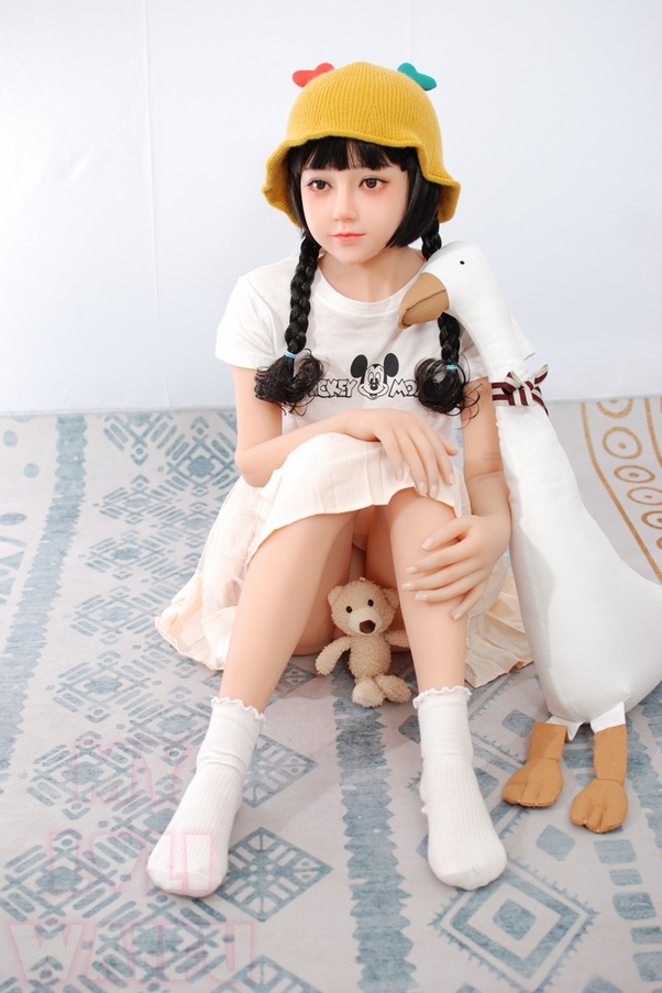 138cm A Cup Nero Seno Piccolo Occhi Grigi Bambola del Sesso Giovane Vista Dettaglio 2