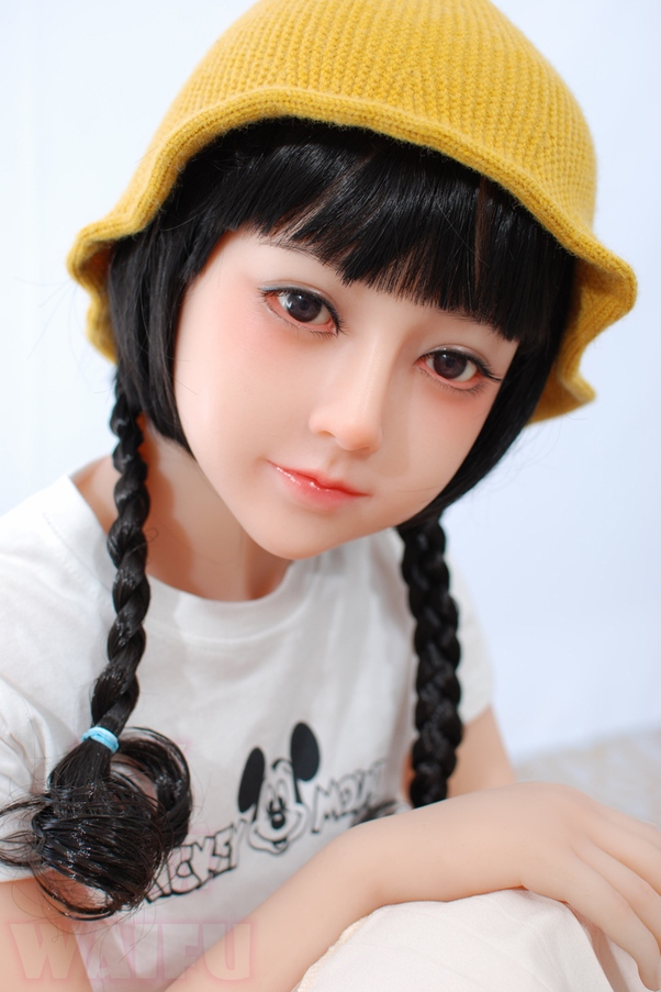 138cm A Cup Petite Thin Lips Occhi Grigi Bambola del Sesso Giovane Prodotto