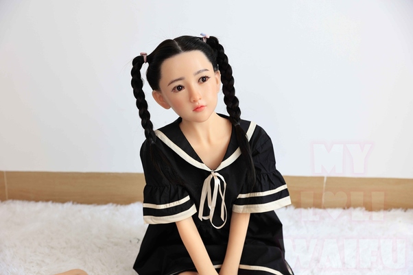 138cm A Cup Occhi Grigi Petite Nero Bambola del Sesso Giovane Vista Dettaglio 4