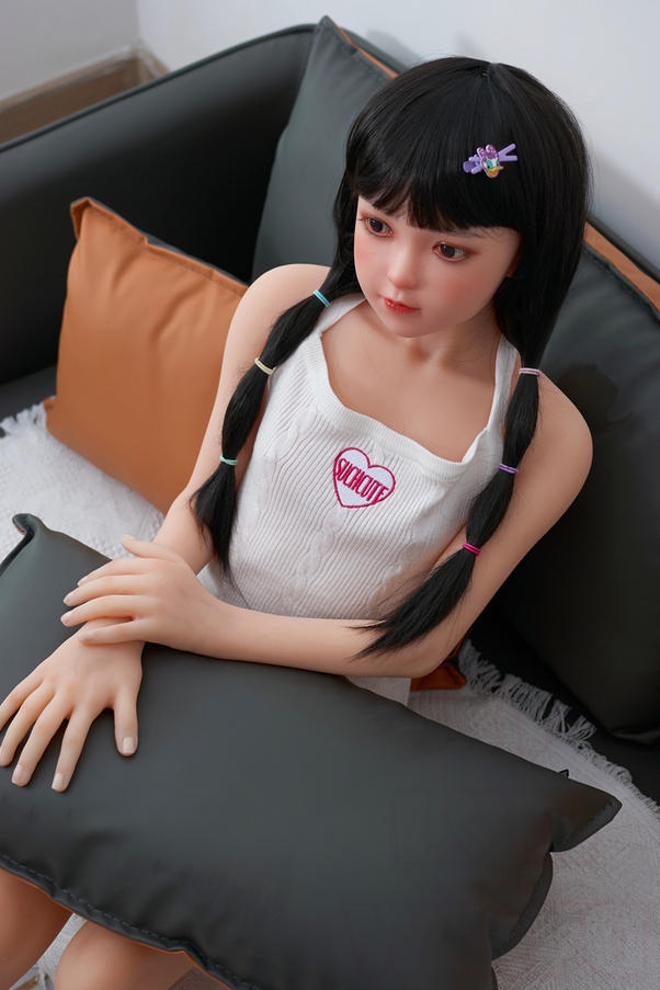 138cm A Cup Nero Natural Lips Seno Medio Bambola del Sesso Giovane Vista Dettaglio 9