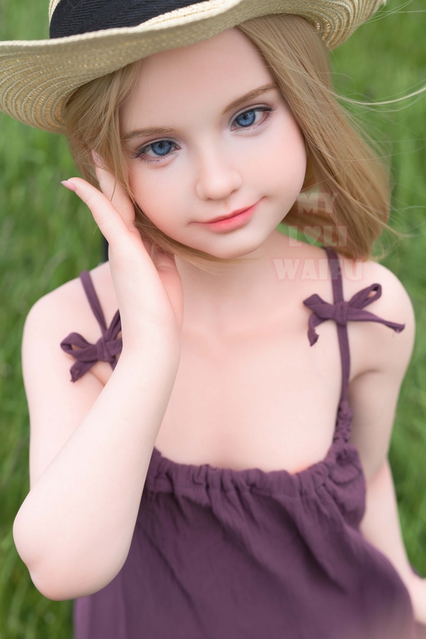 DE41199 04 doll
